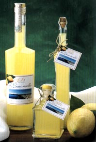 limoncello procida,procida limoncello,Fra' Diavolo Procida, Fra Diavolo Procida, Fradiavolo Procida,procida limoncello,procida limone,limoni procida,procida liquore,procida liquori,procida cremaal limone,procida creme, prodotti tipici procida,procida arance, arancia, tradizionale liquore di limoni procida, procida,artigianale, alcolici, cocktails, bevande, drink, campania, napoli,prodotti naturali