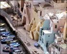 Marina Corricella il borgo marinaro dei pescatori Corricella Set Cinematografio del film "Il Postino" di Massimo Troisi Isola di Procida