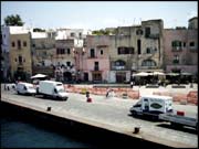 Isola di Procida: divieto di sbarco sull'isola per i residenti in Campania