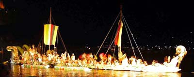 La barca allegorica di Procida 2003